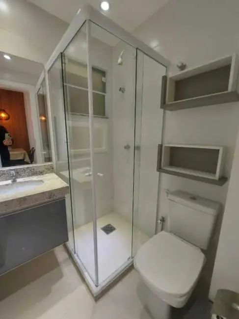 Apartamento com 1 quarto à venda, 61m2 em Centro, Cabo Frio - RJ - imagem 4 Foto 4 de Apartamento com 1 quarto à venda, 61m2 em Centro, Cabo Frio - RJ