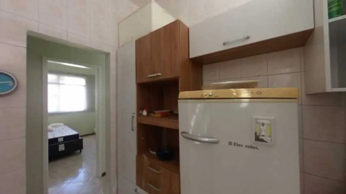 Apartamento com 2 quartos à venda, 55m2 em Centro, Cabo Frio - RJ - imagem 3 Foto 3 de Apartamento com 2 quartos à venda, 55m2 em Centro, Cabo Frio - RJ