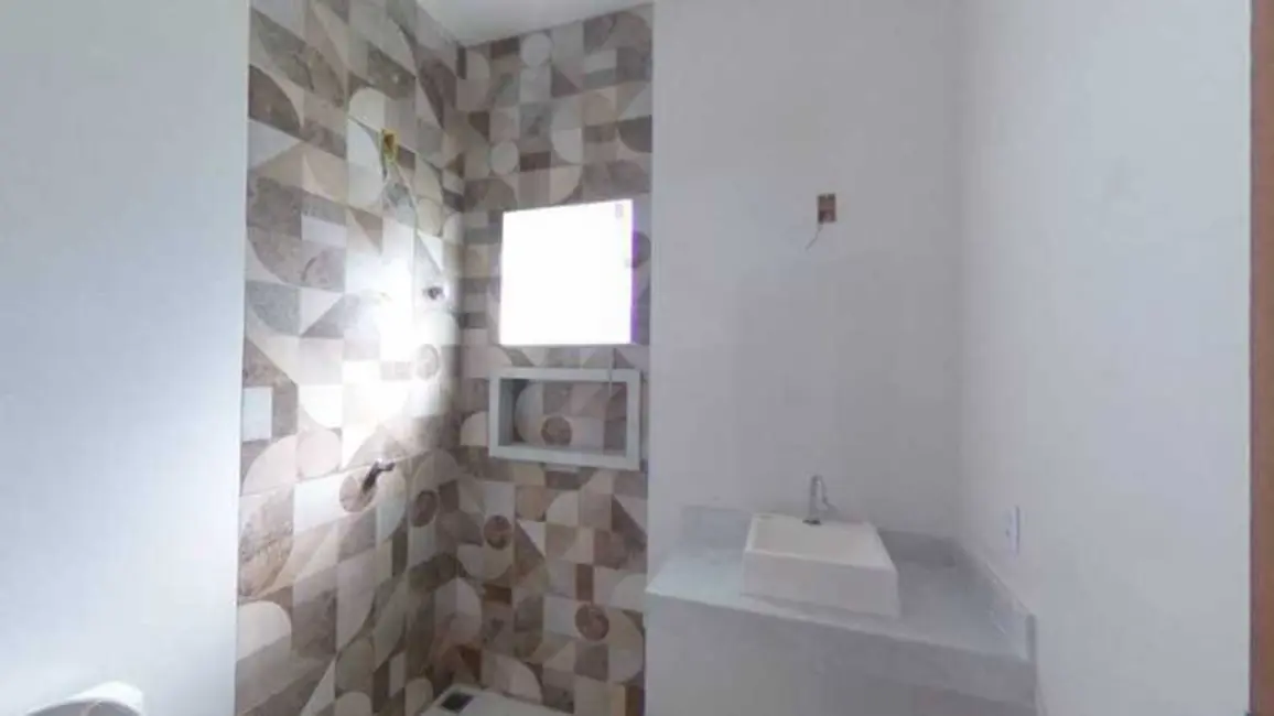 Casa com 3 quartos à venda, 103m2 em Baixo Grande, Sao Pedro Da Aldeia - RJ - imagem 5 Foto 5 de Casa com 3 quartos à venda, 103m2 em Baixo Grande, Sao Pedro Da Aldeia - RJ