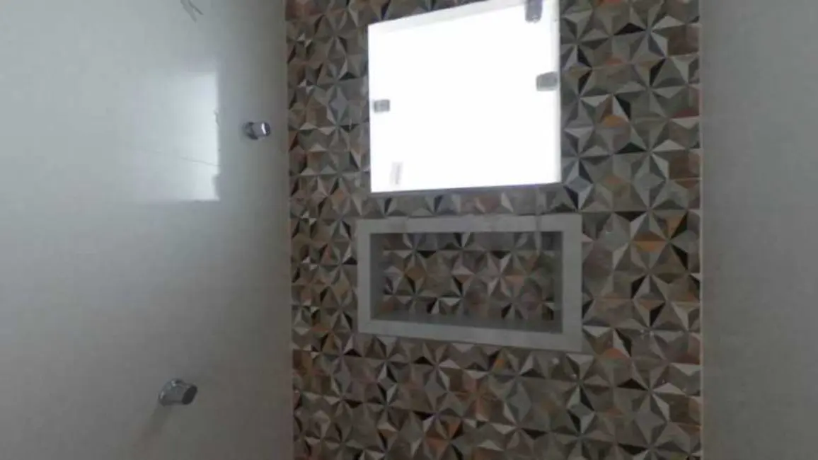 Casa com 3 quartos à venda, 103m2 em Baixo Grande, Sao Pedro Da Aldeia - RJ - imagem 4 Foto 4 de Casa com 3 quartos à venda, 103m2 em Baixo Grande, Sao Pedro Da Aldeia - RJ