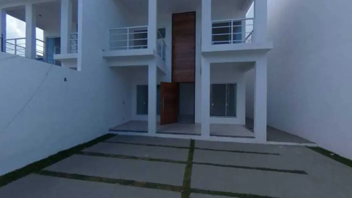 Foto 1 de Casa com 4 quartos à venda, 230m2 em Cabo Frio - RJ