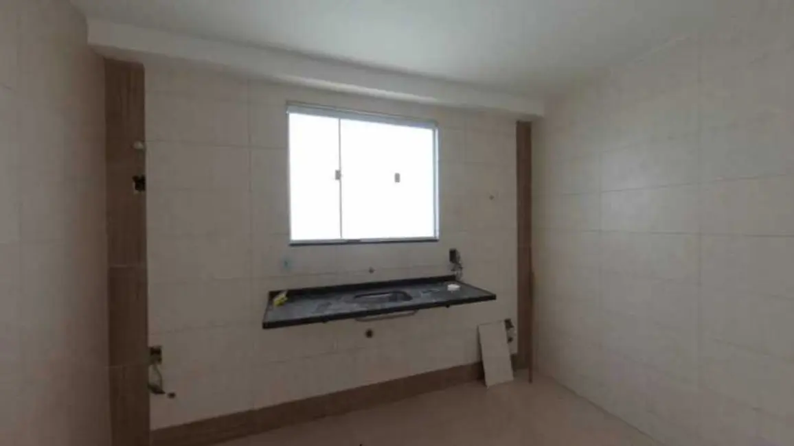 Foto 4 de Casa com 4 quartos à venda, 230m2 em Cabo Frio - RJ