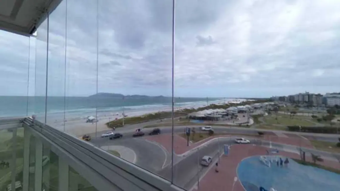 Foto 9 de Apartamento com 3 quartos à venda, 163m2 em Cabo Frio - RJ