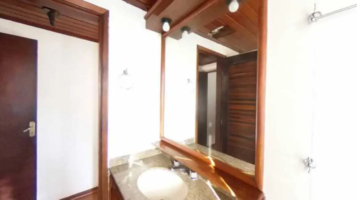 Foto 3 de Casa com 5 quartos à venda, 20m2 em Piratininga, Niteroi - RJ