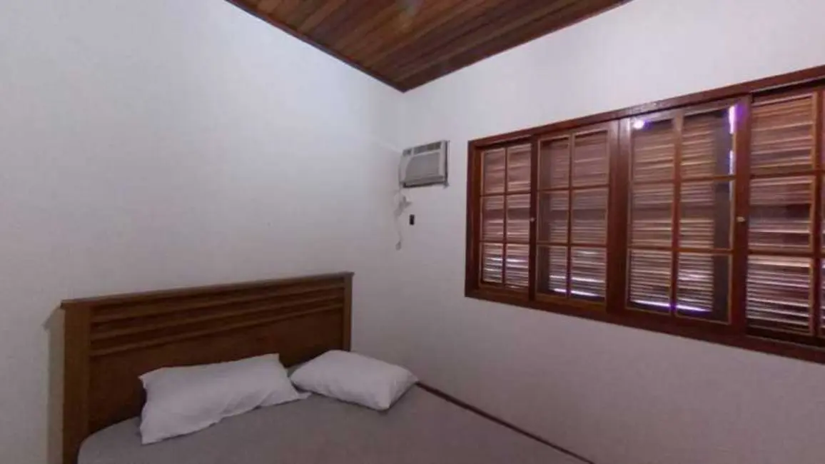 Foto 8 de Casa com 5 quartos à venda, 20m2 em Piratininga, Niteroi - RJ