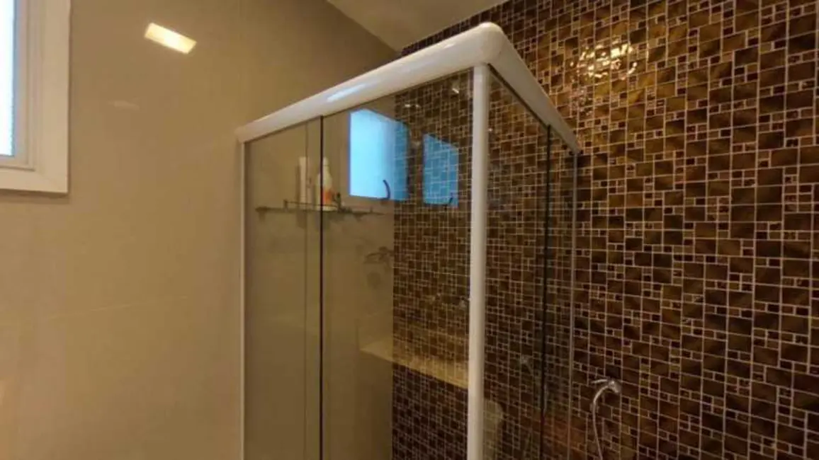 Foto 2 de Apartamento com 3 quartos à venda, 160m2 em Cabo Frio - RJ