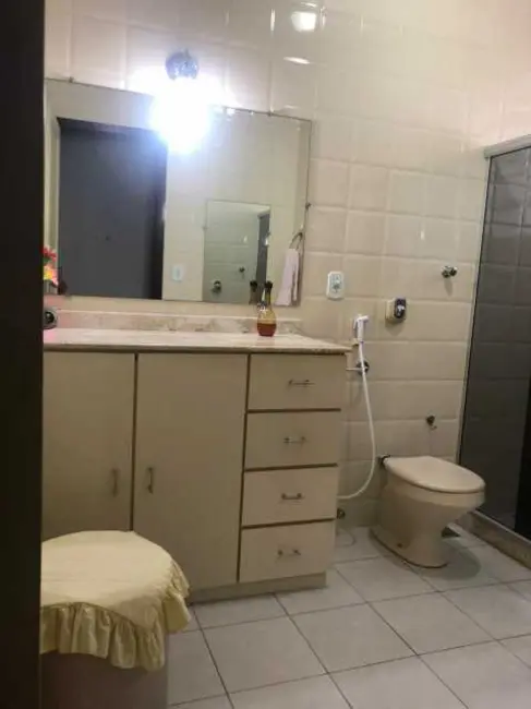 Apartamento com 2 quartos para alugar em Icaraí, Niteroi - RJ - imagem 5 Foto 5 de Apartamento com 2 quartos para alugar em Icaraí, Niteroi - RJ