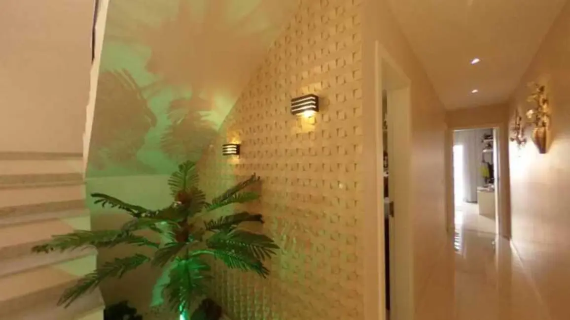 Foto 8 de Casa com 4 quartos à venda, 180m2 em Itaipu, Niteroi - RJ