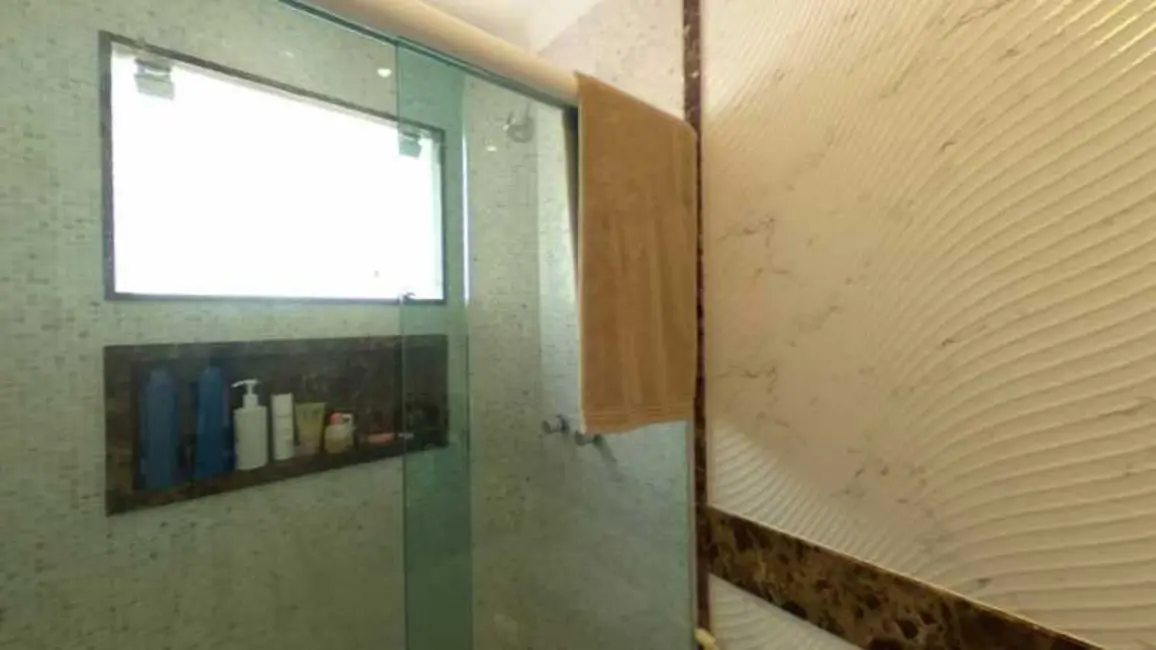 Foto 4 de Casa com 4 quartos à venda, 180m2 em Itaipu, Niteroi - RJ