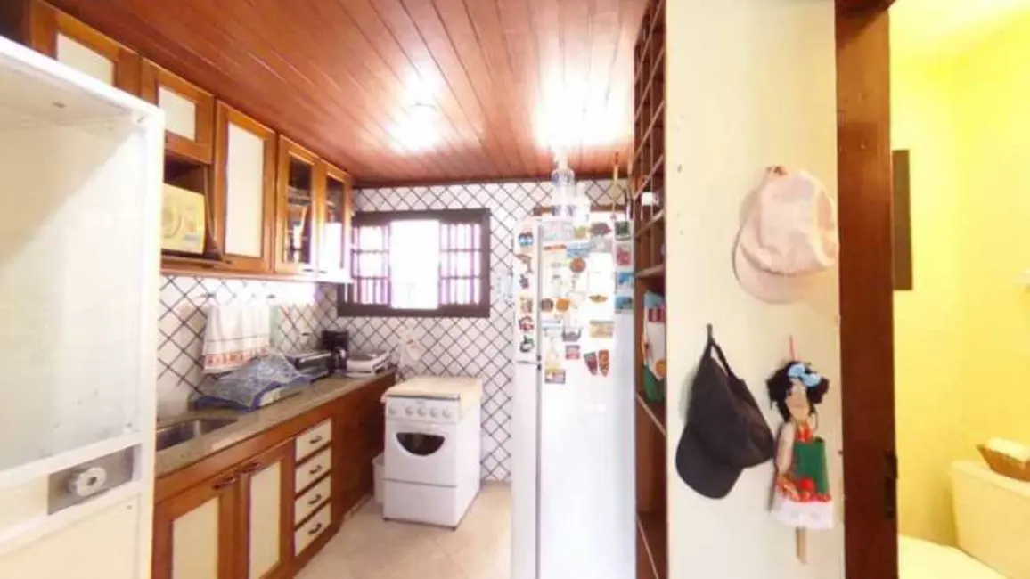 Foto 4 de Casa de Condomínio com 3 quartos à venda, 110m2 em Ogiva, Cabo Frio - RJ