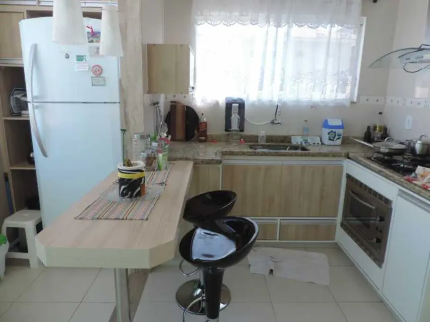 Casa de Condomínio com 3 quartos à venda, 154m2 em Peró, Cabo Frio - RJ - imagem 7 Foto 7 de Casa de Condomínio com 3 quartos à venda, 154m2 em Peró, Cabo Frio - RJ