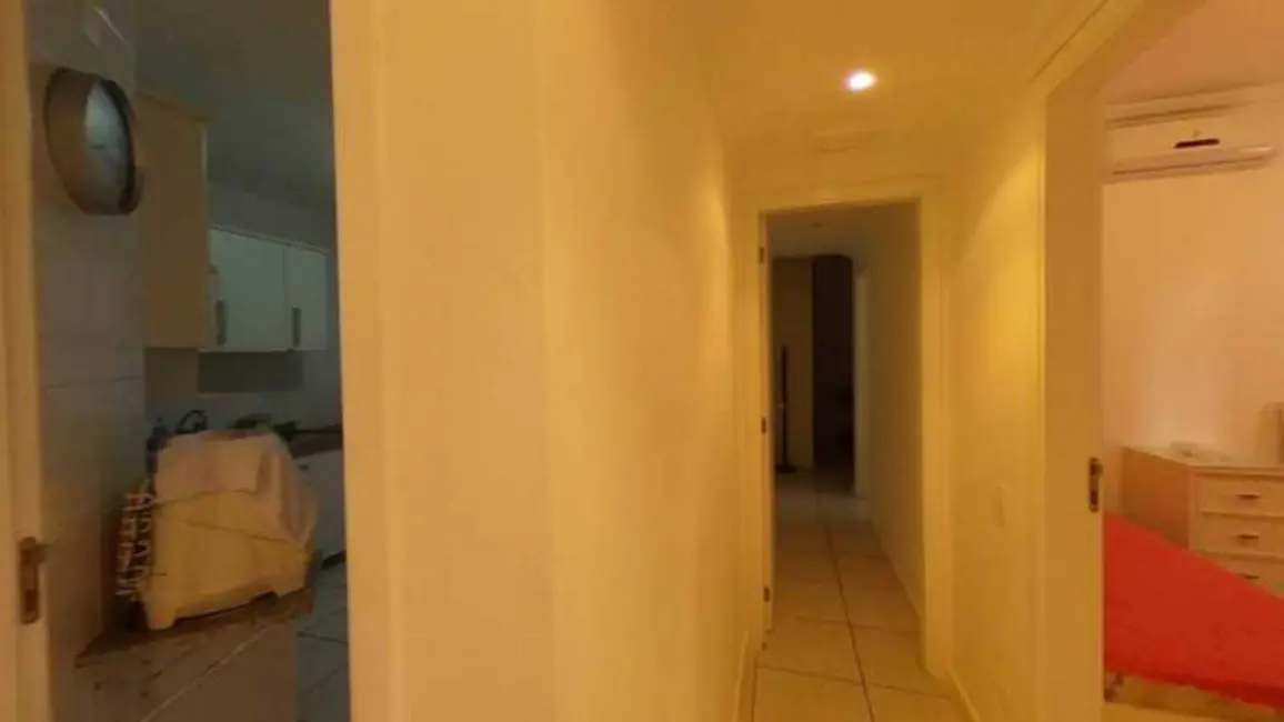 Foto 3 de Apartamento com 4 quartos à venda, 110m2 em Cabo Frio - RJ