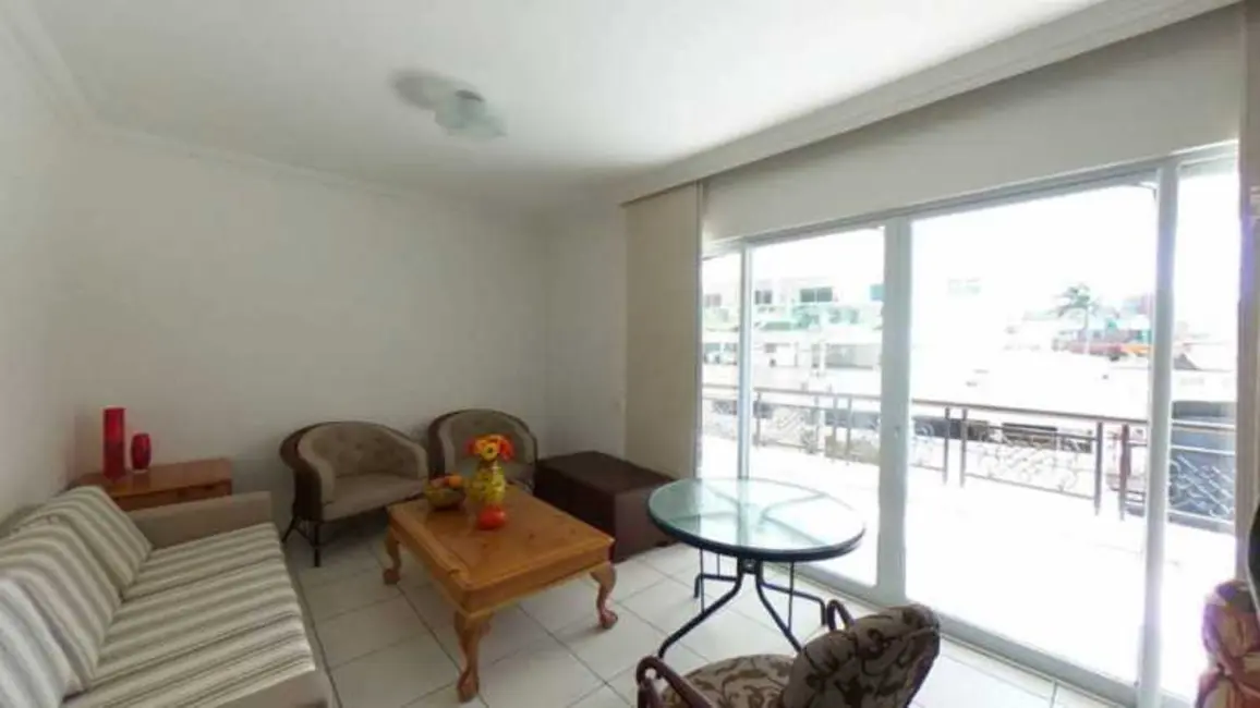 Foto 8 de Apartamento com 4 quartos à venda, 110m2 em Cabo Frio - RJ