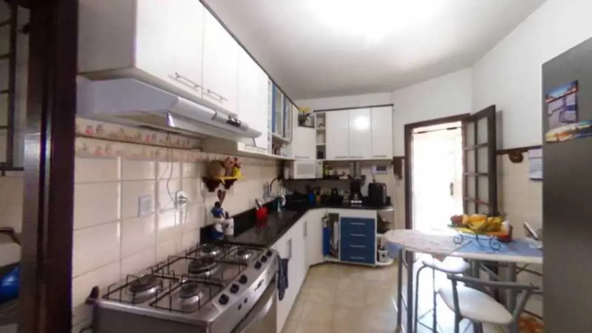 Foto 8 de Casa com 3 quartos à venda, 260m2 em Maravista, Niteroi - RJ