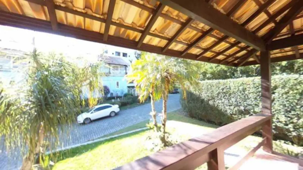 Foto 3 de Casa de Condomínio com 4 quartos à venda, 235m2 em Pendotiba, Niteroi - RJ