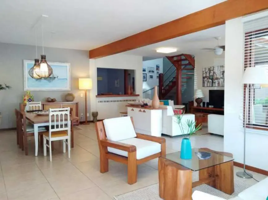 Foto 9 de Casa com 4 quartos à venda, 290m2 em Portinho, Cabo Frio - RJ