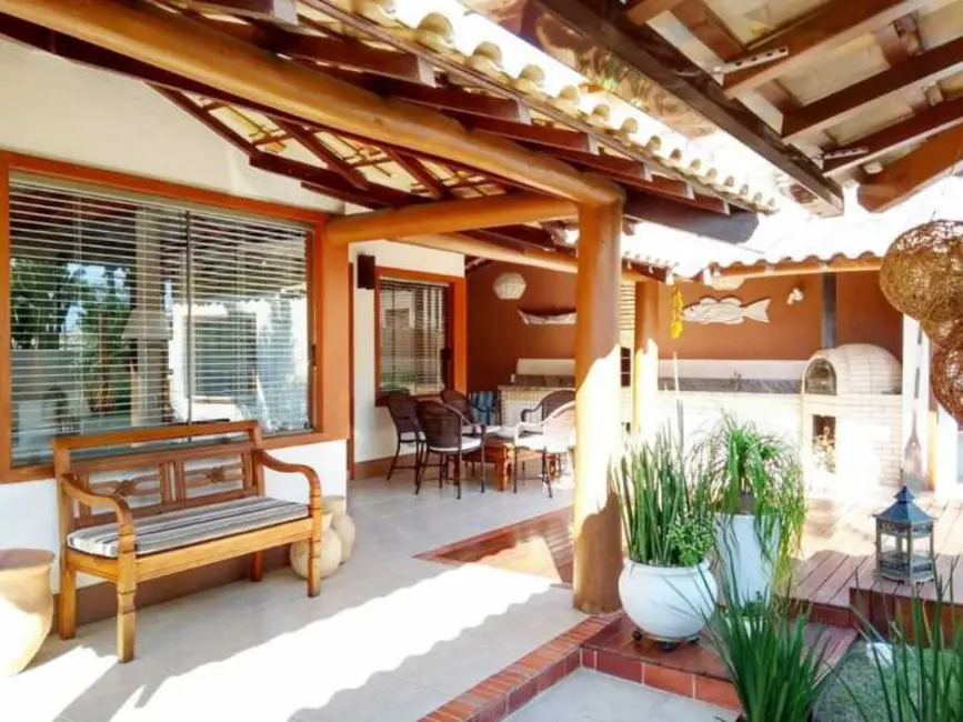 Foto 7 de Casa com 4 quartos à venda, 290m2 em Portinho, Cabo Frio - RJ