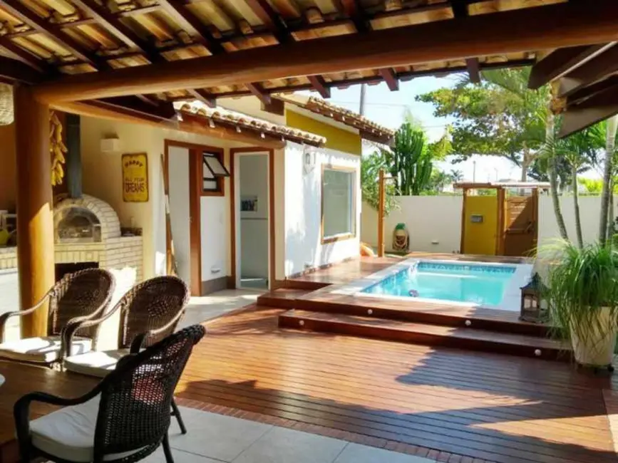 Foto 8 de Casa com 4 quartos à venda, 290m2 em Portinho, Cabo Frio - RJ