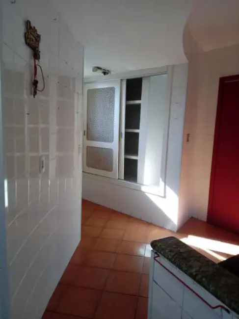 Foto 2 de Casa de Condomínio com 2 quartos à venda, 130m2 em Praia do Siqueira, Cabo Frio - RJ