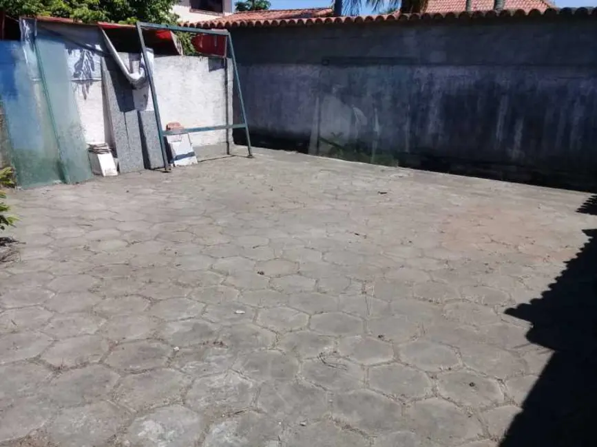 Foto 2 de Terreno / Lote à venda, 380m2 em Palmeiras, Cabo Frio - RJ