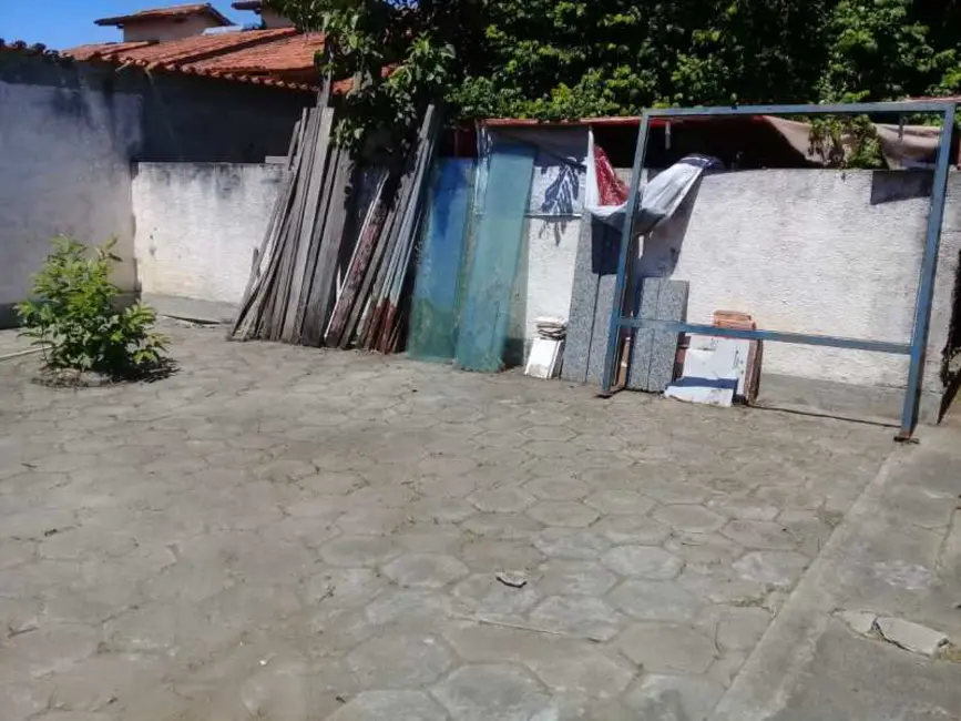 Foto 1 de Terreno / Lote à venda, 380m2 em Palmeiras, Cabo Frio - RJ