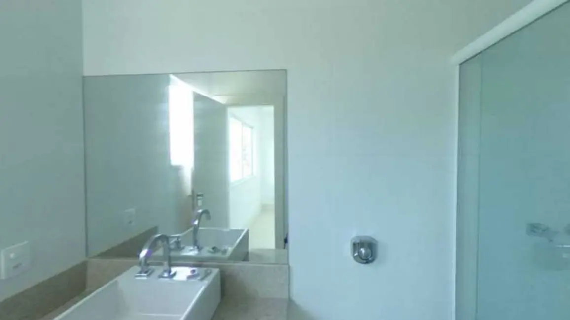 Foto 2 de Casa de Condomínio com 4 quartos à venda, 740m2 em Pendotiba, Niteroi - RJ