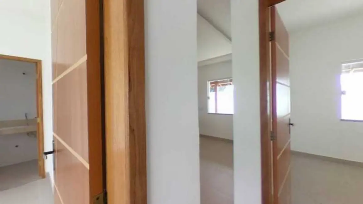 Foto 5 de Casa com 3 quartos à venda, 95m2 em Jardim Atlântico Leste (Itaipuaçu), Marica - RJ