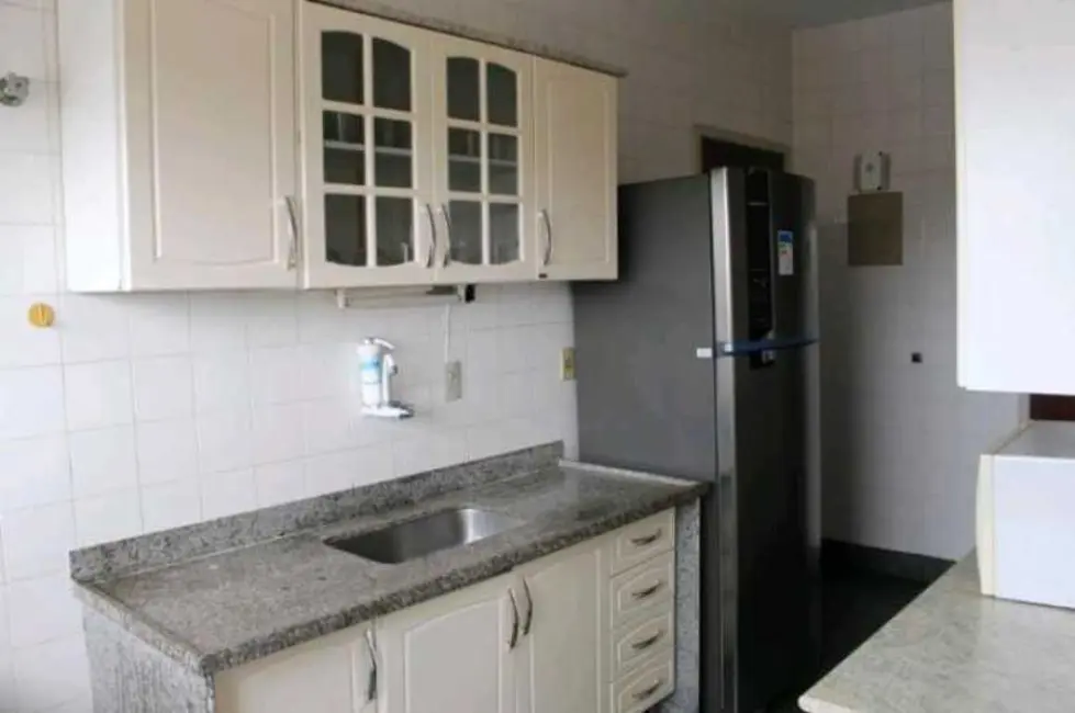 Apartamento com 3 quartos à venda, 80m2 em Centro, Cabo Frio - RJ - imagem 9 Foto 9 de Apartamento com 3 quartos à venda, 80m2 em Centro, Cabo Frio - RJ