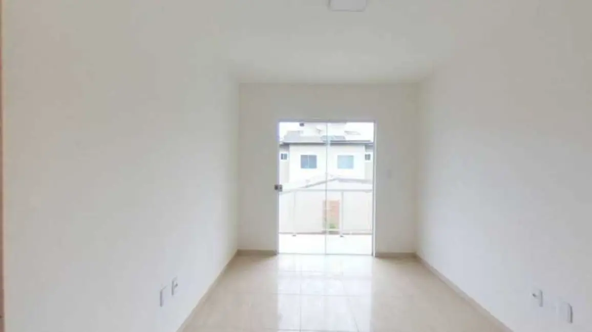 Foto 3 de Casa de Condomínio com 2 quartos à venda, 63m2 em Itaocaia Valley (Itaipuaçu), Marica - RJ