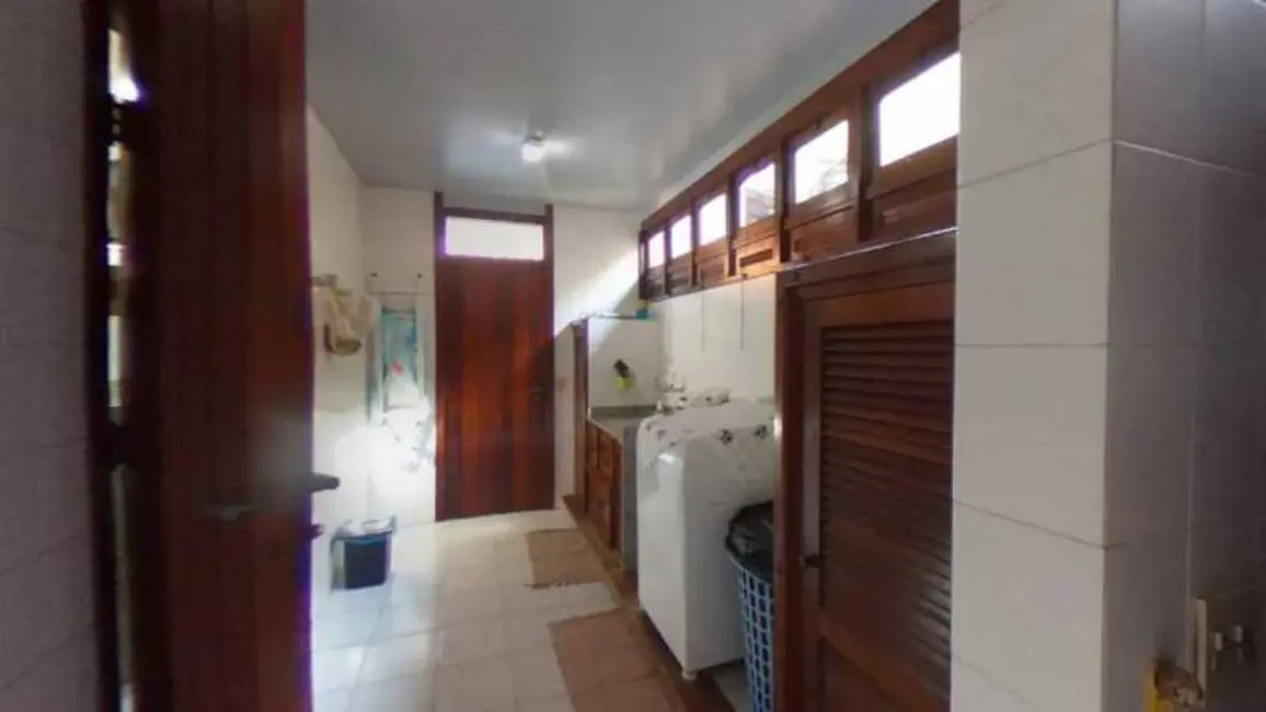 Foto 2 de Casa com 8 quartos à venda em Itaipu, Niteroi - RJ