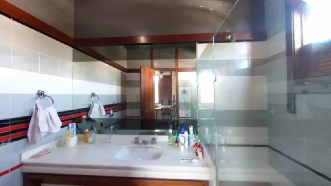 Foto 4 de Casa com 8 quartos à venda em Itaipu, Niteroi - RJ