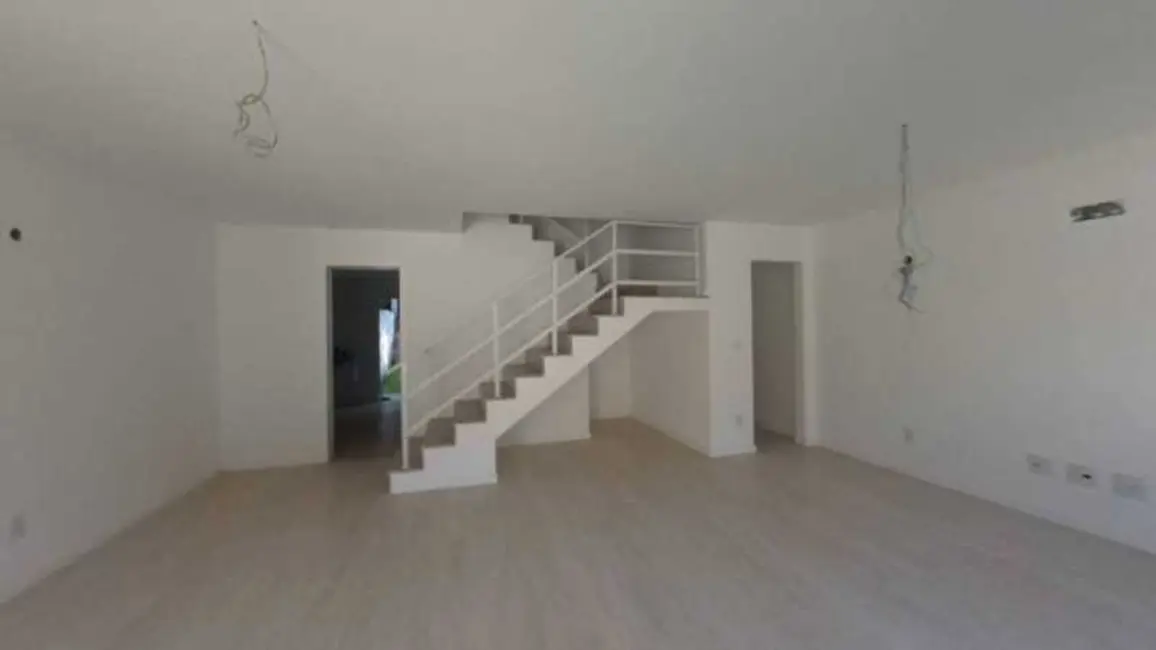 Foto 6 de Casa de Condomínio com 3 quartos à venda, 135m2 em Serra Grande, Niteroi - RJ