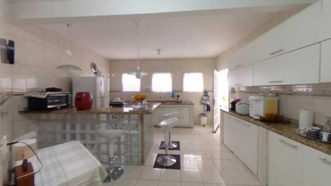 Foto 6 de Casa com 5 quartos à venda, 340m2 em Itaipu, Niteroi - RJ