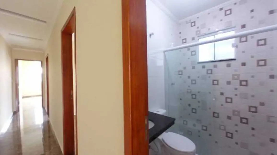 Foto 3 de Casa de Condomínio com 3 quartos à venda, 106m2 em Jardim Atlântico Leste (Itaipuaçu), Marica - RJ