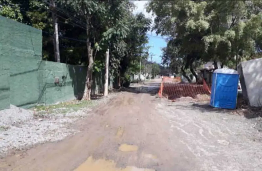 Foto 2 de Terreno / Lote à venda, 450m2 em Serra Grande, Niteroi - RJ