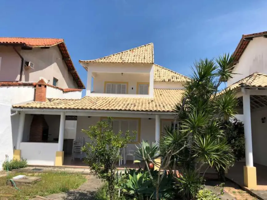 Foto 1 de Casa com 3 quartos à venda, 192m2 em Jardim Flamboyant, Cabo Frio - RJ