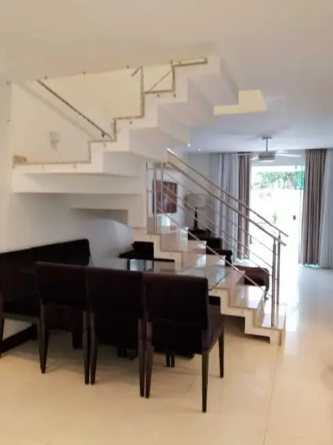 Foto 1 de Casa de Condomínio com 3 quartos à venda, 180m2 em Portinho, Cabo Frio - RJ