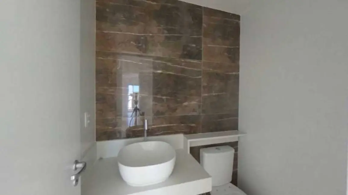 Apartamento com 3 quartos à venda, 200m2 em Vila Nova, Cabo Frio - RJ - imagem 7 Foto 7 de Apartamento com 3 quartos à venda, 200m2 em Vila Nova, Cabo Frio - RJ