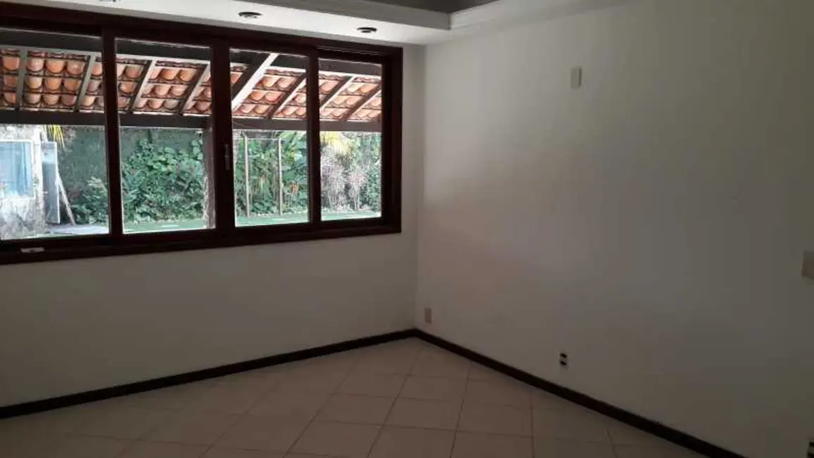 Foto 5 de Casa de Condomínio com 5 quartos à venda, 250m2 em Itaipu, Niteroi - RJ