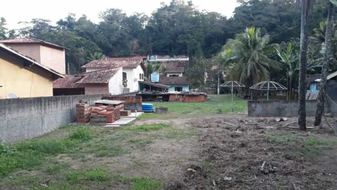 Foto 2 de Terreno / Lote à venda, 900m2 em Serra Grande, Niteroi - RJ