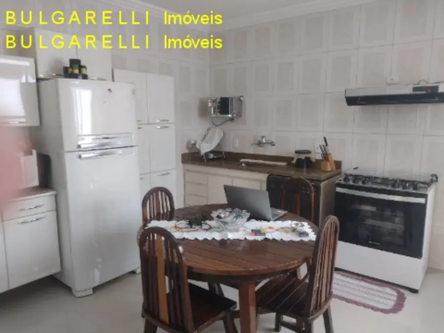 Casa com 3 quartos à venda, 234m2 em Jardim Pacaembu, Jundiai - SP - imagem 3 Foto 3 de Casa com 3 quartos à venda, 234m2 em Jardim Pacaembu, Jundiai - SP