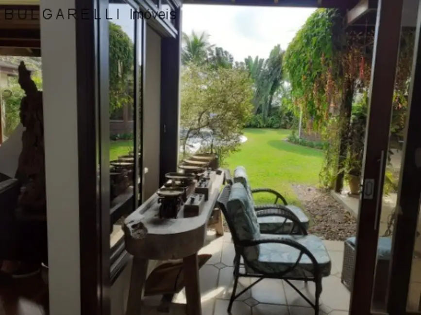 Casa de Condomínio com 5 quartos à venda, 480m2 em Jardim Acapulco, Guaruja - SP - imagem 6 Foto 6 de Casa de Condomínio com 5 quartos à venda, 480m2 em Jardim Acapulco, Guaruja - SP