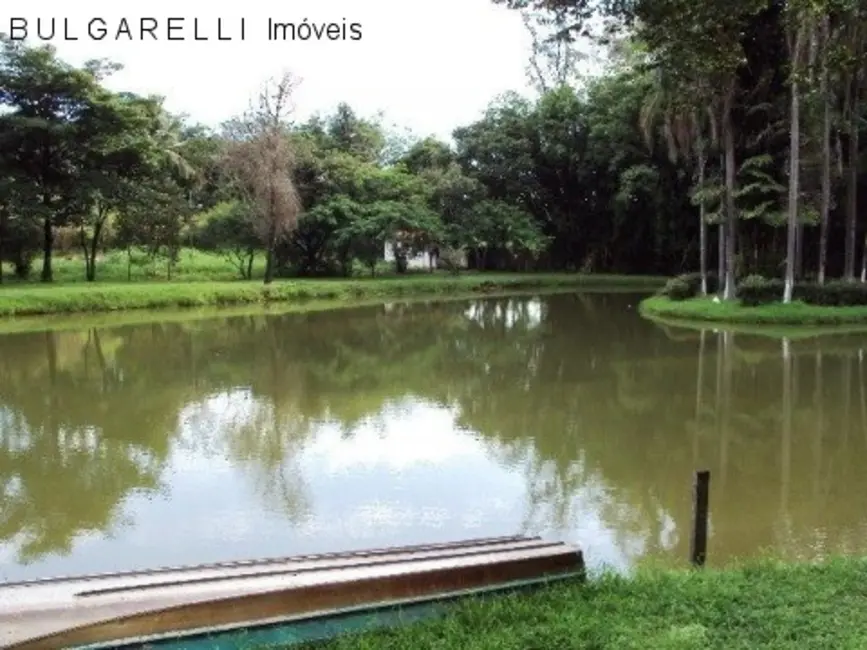 Chácara com 2 quartos à venda, 288m2 em Poste, Jundiai - SP - imagem 6 Foto 6 de Chácara com 2 quartos à venda, 288m2 em Poste, Jundiai - SP