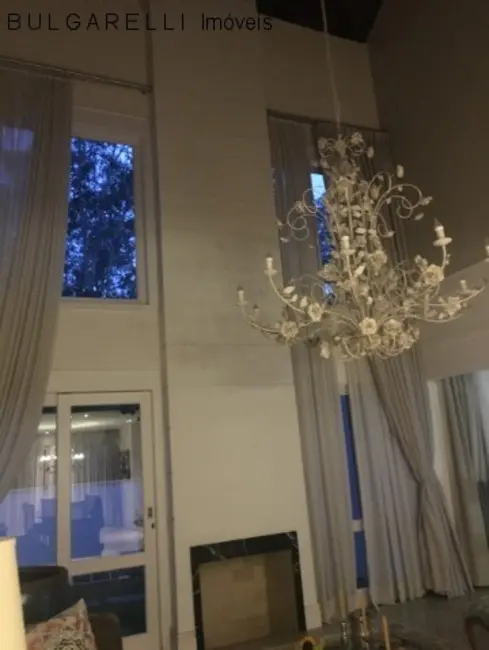 Casa de Condomínio com 5 quartos à venda, 800m2 em Serra dos Lagos (Jordanésia), Cajamar - SP - imagem 8 Foto 8 de Casa de Condomínio com 5 quartos à venda, 800m2 em Serra dos Lagos (Jordanésia), Cajamar - SP