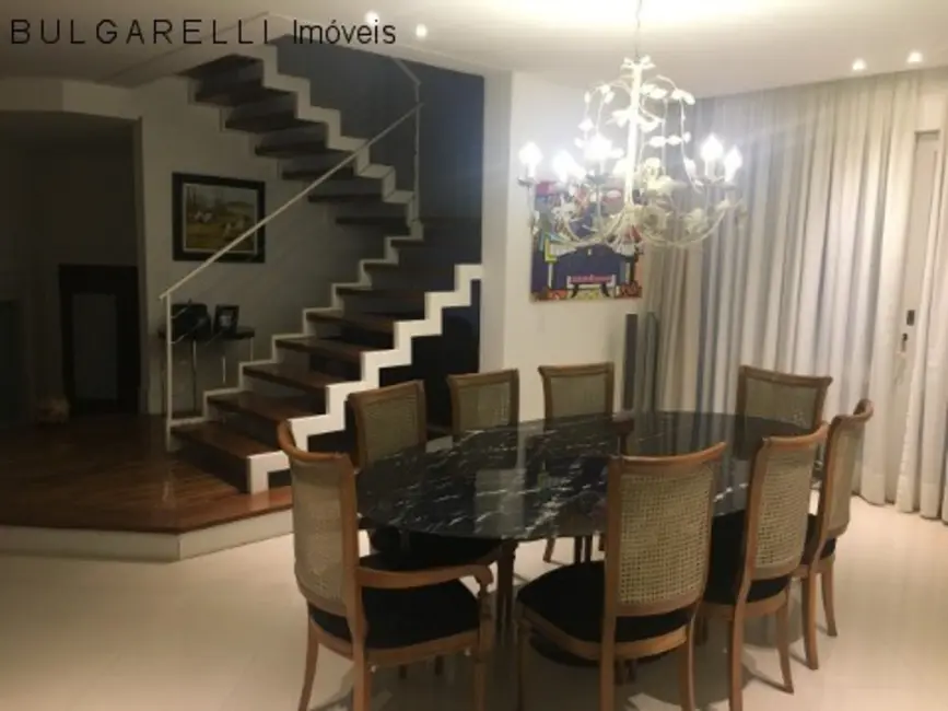 Casa de Condomínio com 5 quartos à venda, 800m2 em Serra dos Lagos (Jordanésia), Cajamar - SP - imagem 9 Foto 9 de Casa de Condomínio com 5 quartos à venda, 800m2 em Serra dos Lagos (Jordanésia), Cajamar - SP