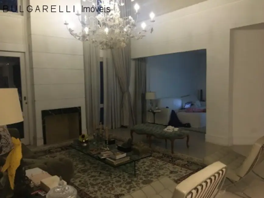 Casa de Condomínio com 5 quartos à venda, 800m2 em Serra dos Lagos (Jordanésia), Cajamar - SP - imagem 5 Foto 5 de Casa de Condomínio com 5 quartos à venda, 800m2 em Serra dos Lagos (Jordanésia), Cajamar - SP