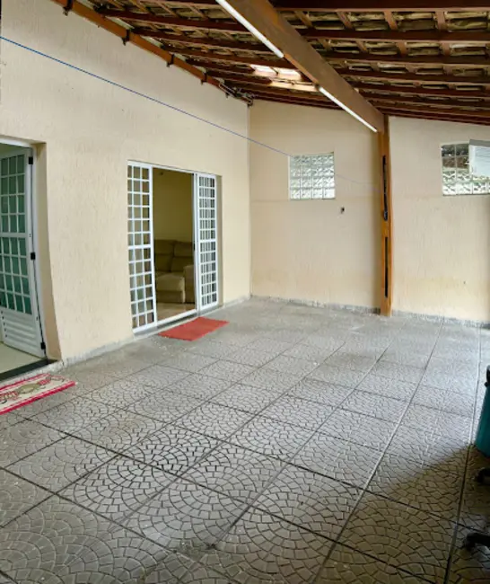 Casa com 2 quartos à venda, 120m2 em Jardim Santa Terezinha (Zona Leste), São Paulo - SP - imagem 4 Foto 4 de Casa com 2 quartos à venda, 120m2 em Jardim Santa Terezinha (Zona Leste), São Paulo - SP