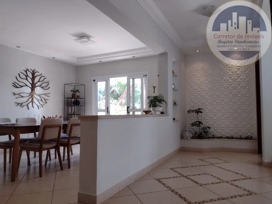 Foto 4 de Casa de Condomínio com 4 quartos à venda, 410m2 em Valinhos - SP