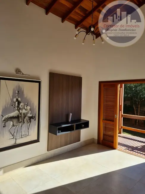 Foto 3 de Casa de Condomínio com 2 quartos à venda, 746m2 em Vinhedo - SP