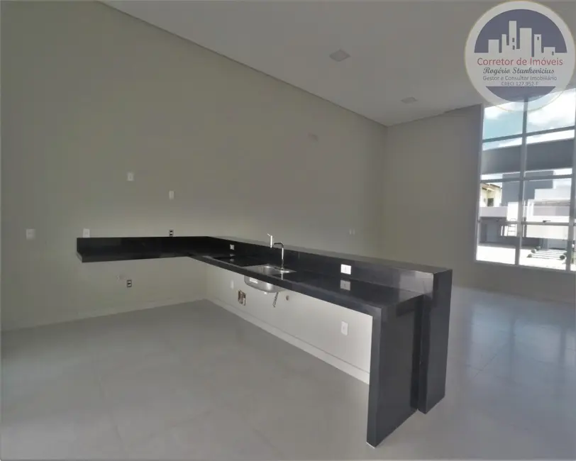 Foto 4 de Casa de Condomínio com 3 quartos à venda, 180m2 em Jardim Residencial Dona Lucilla, Indaiatuba - SP